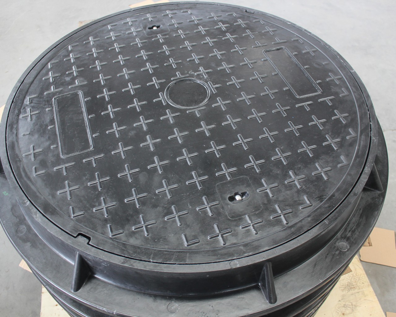  為什么中石油中石化加油站都用復合井蓋